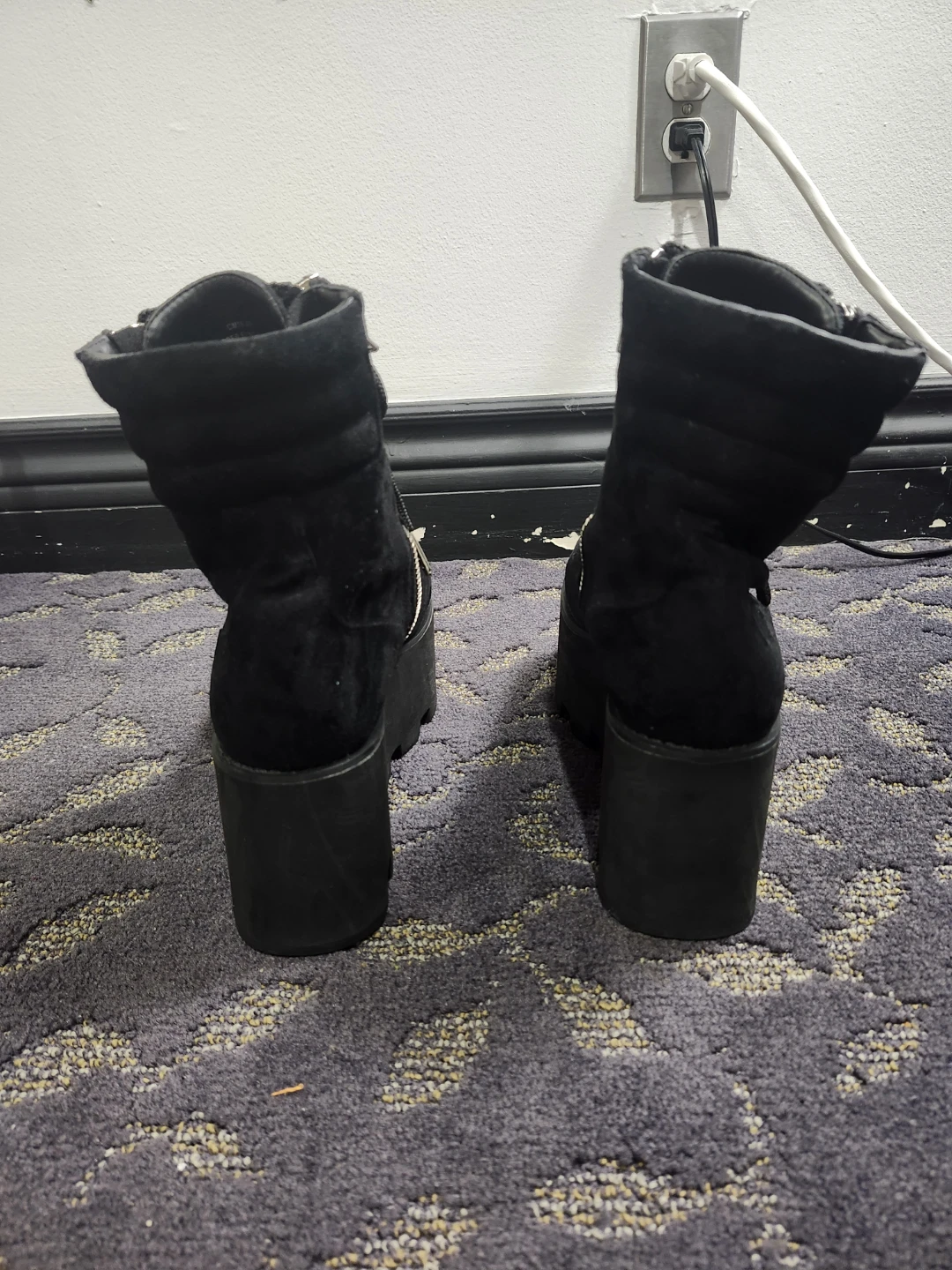 Curent Mood black platform boots - photo 3