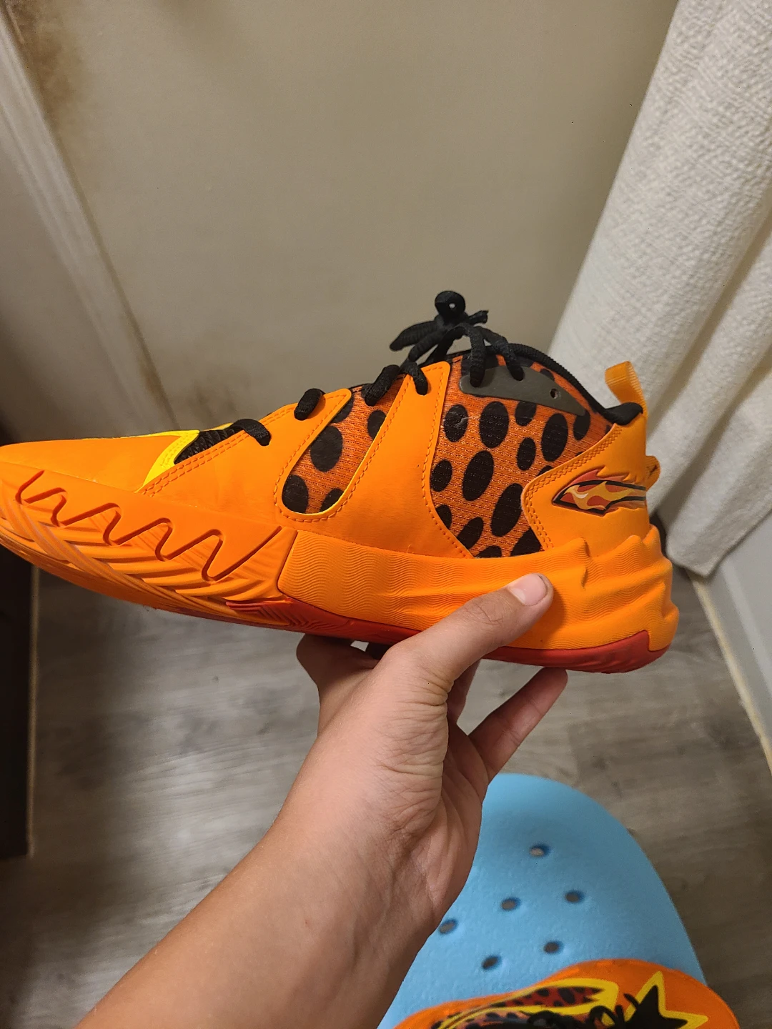 Basketball shoes - photo 3