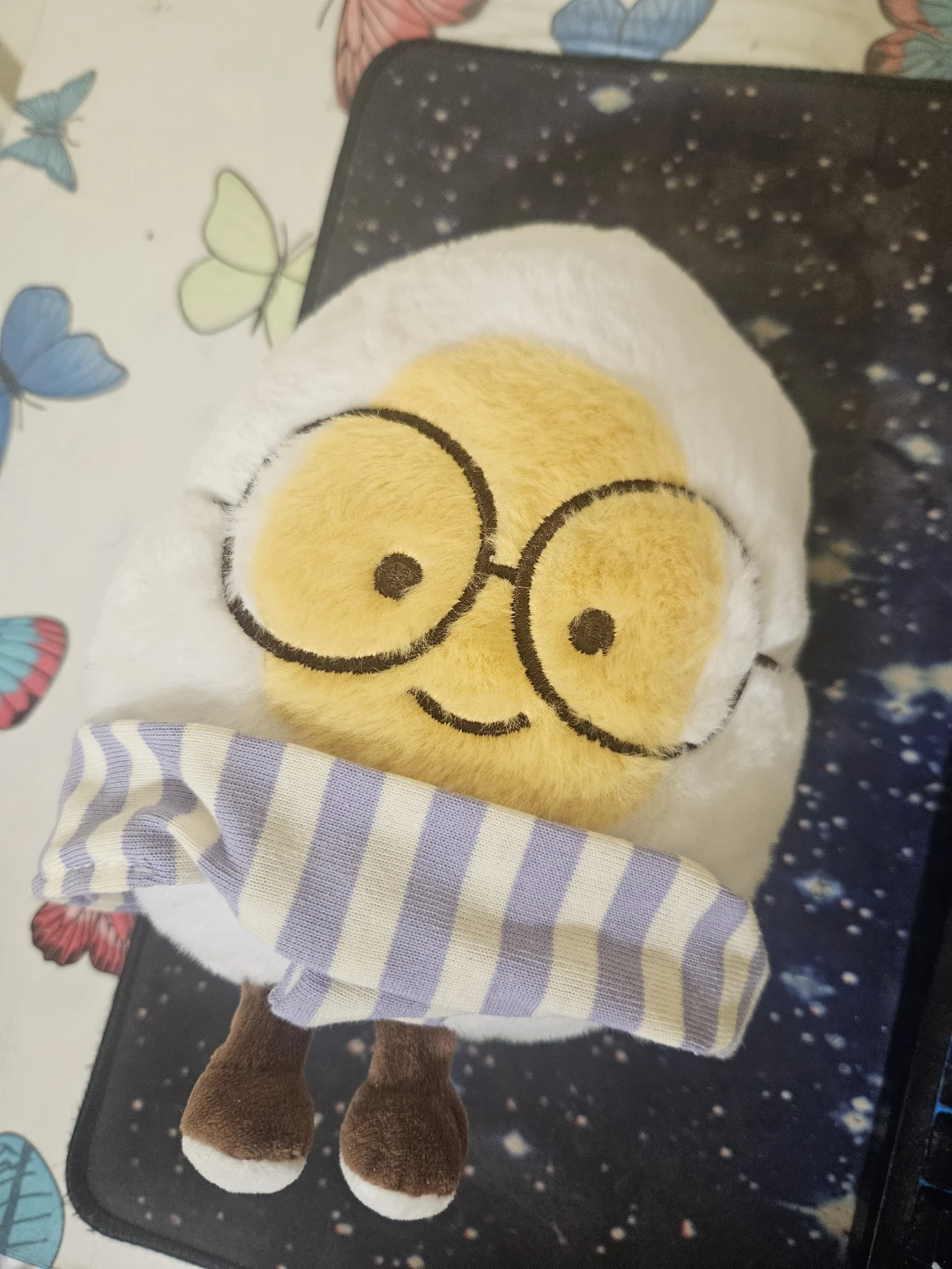 Little egg plush guy