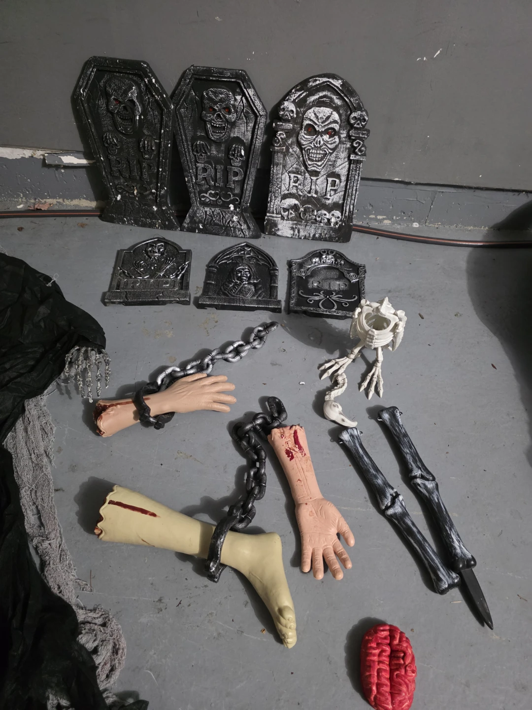 Halloween decorations - photo 2