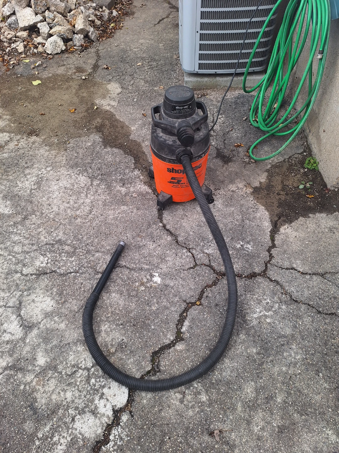 Shop-Vac 5 Gallon Wet/Dry Vacuum - photo 3