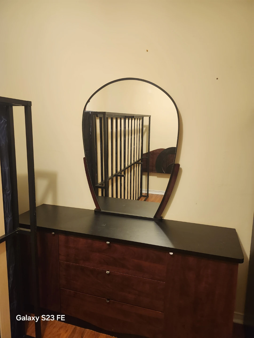 Bedroom Furniture Set - photo 2