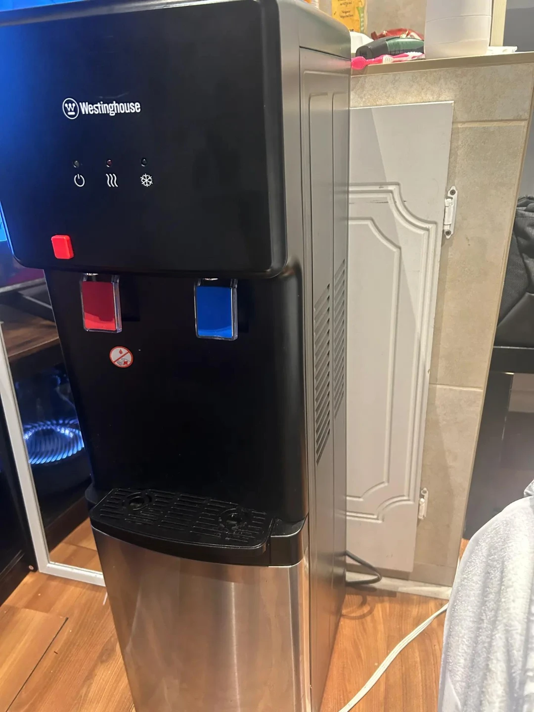 Westinghouse Water Dispenser