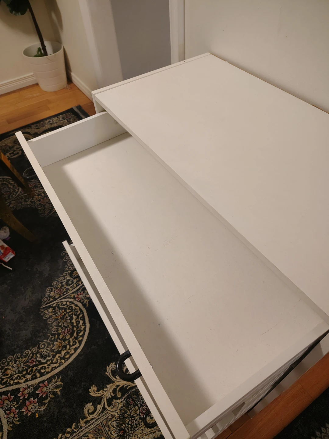 White 4-Drawer Dresser - photo 5