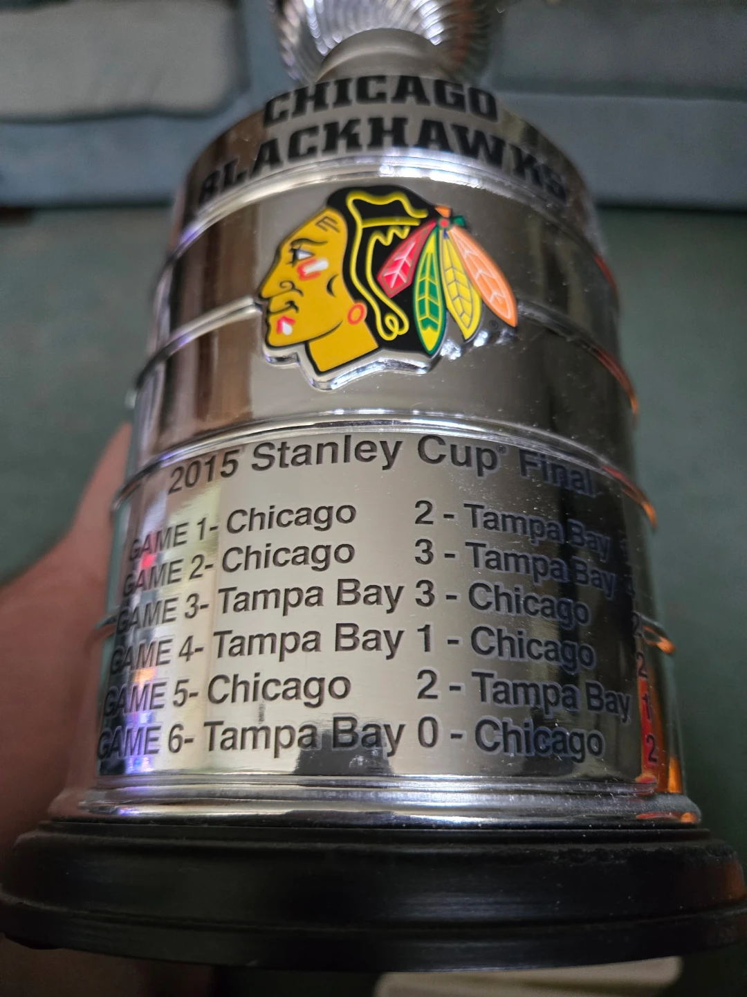 2015 Chicago Blackhawks Stanley Cup Commemorative Trophy - photo 5