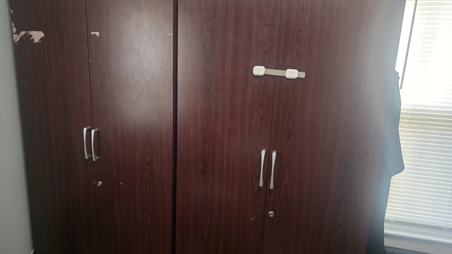Dark Wood Finish Wardrobe Closet