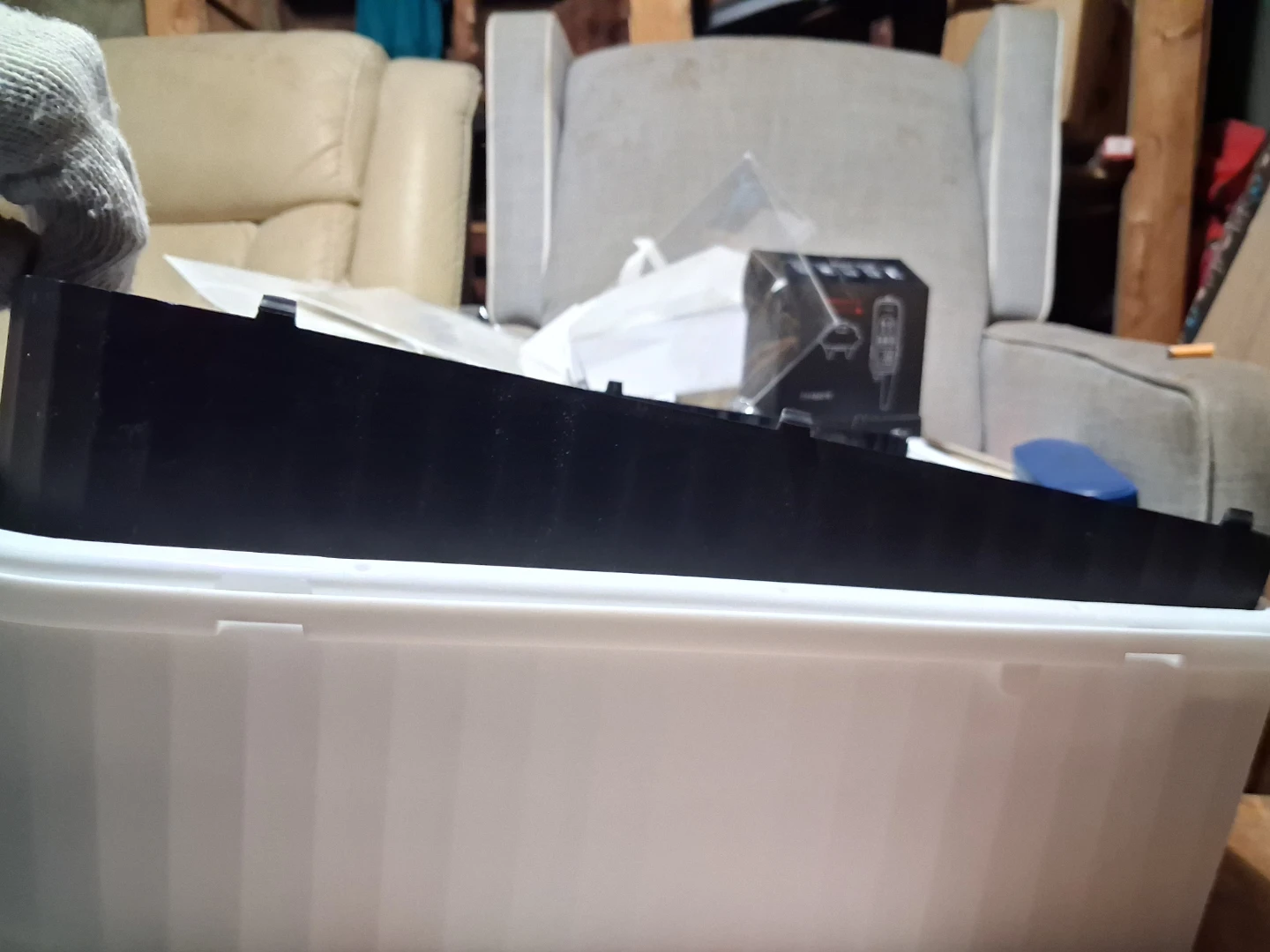 Cat Litter Box with Scoop - photo 3
