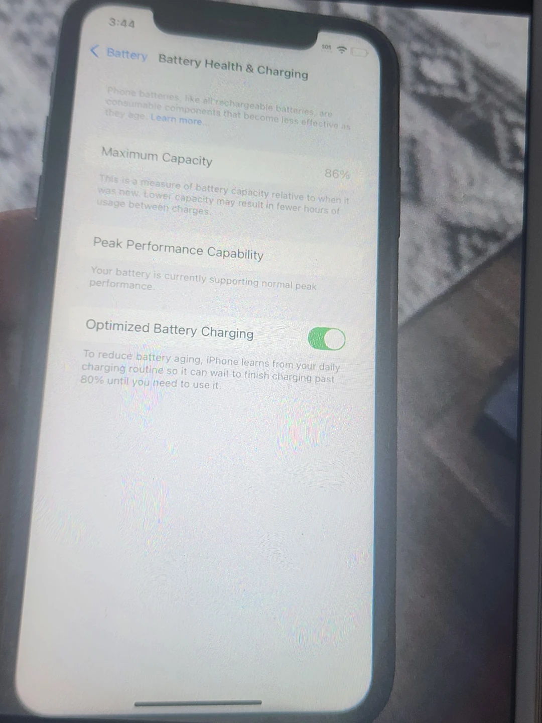 Apple iPhone XR Black back crack - photo 2