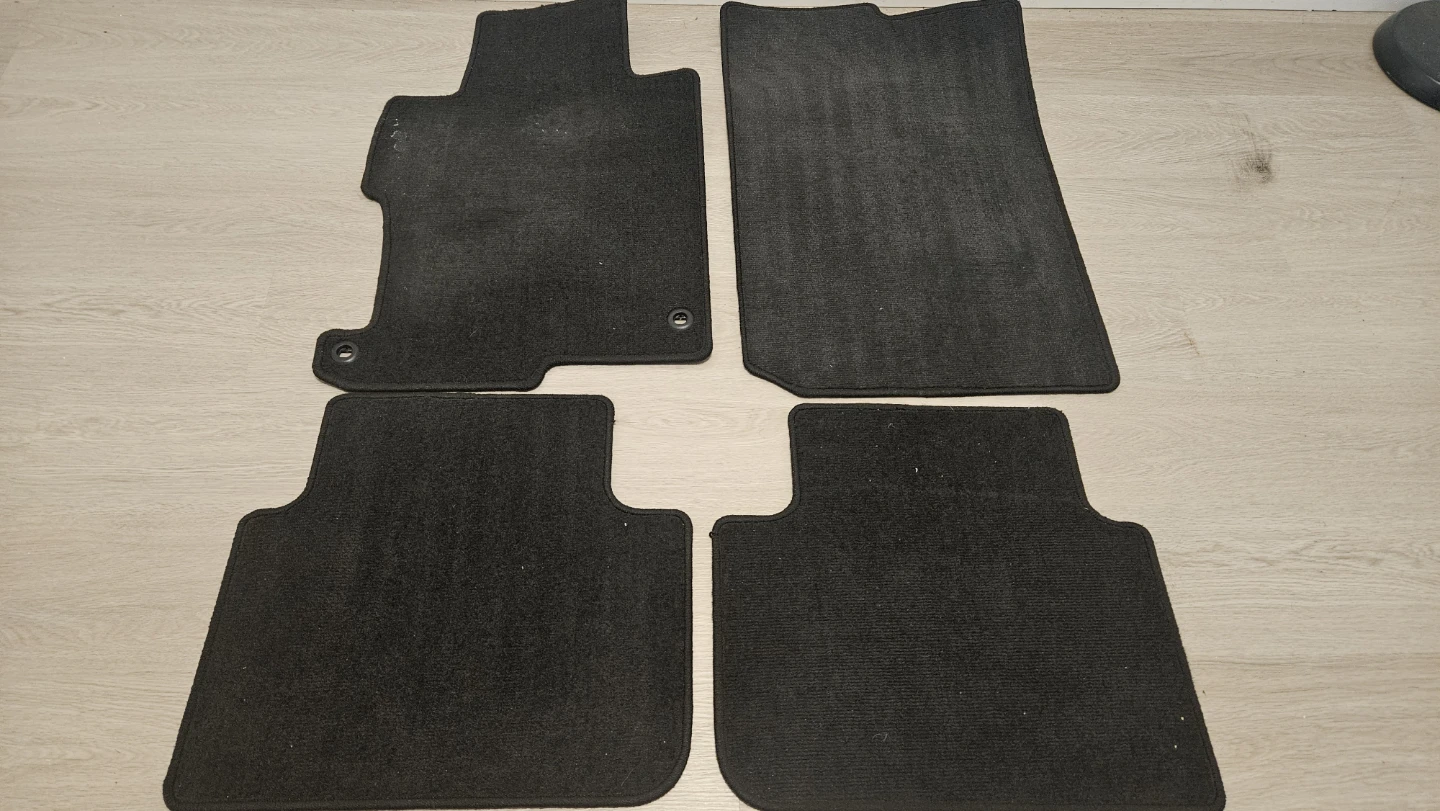 Set of 4 Genuine Honda Accord Floor Mats - photo 4