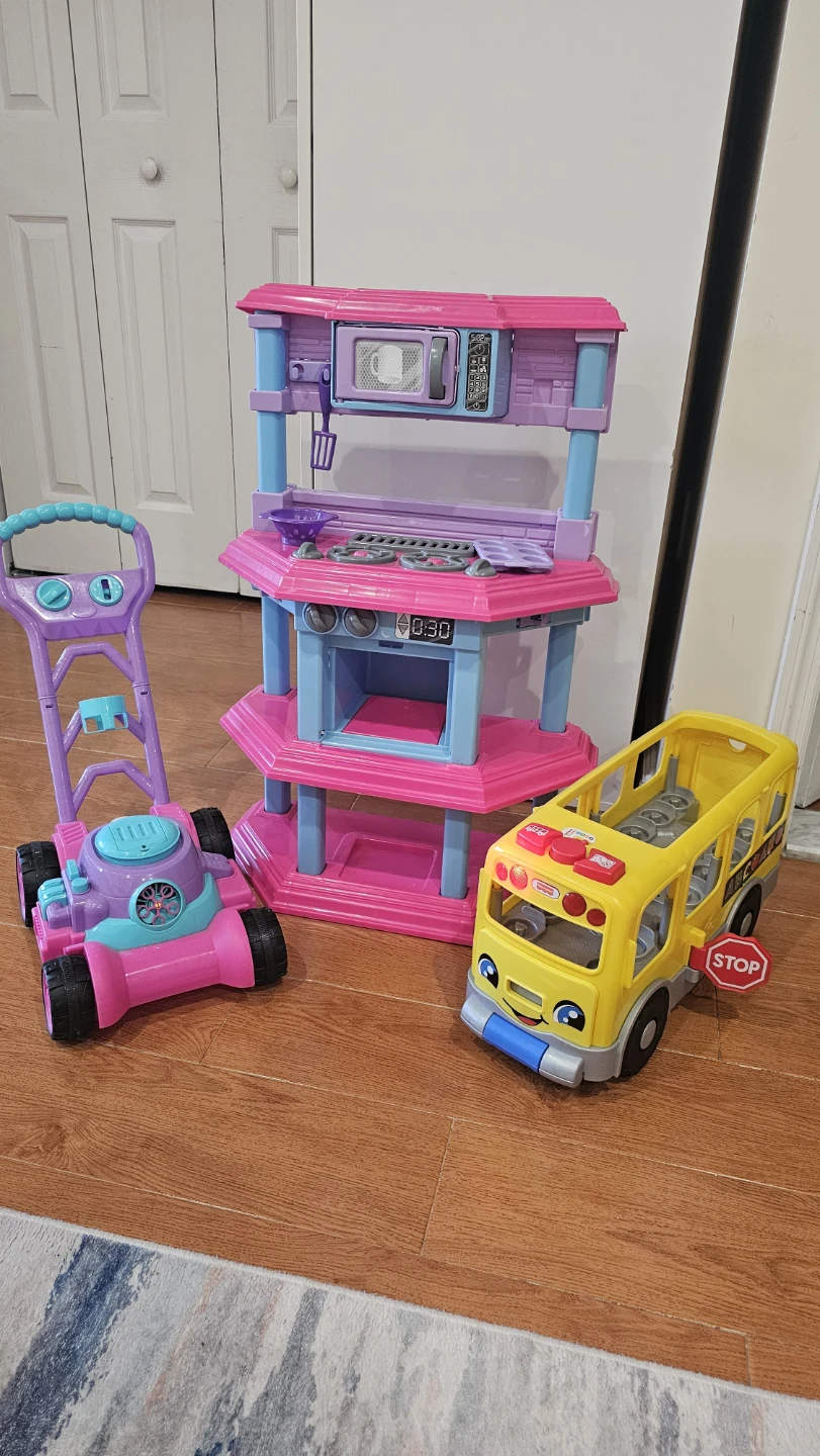Fisher-Price and Little Tikes Toy Set - photo 2