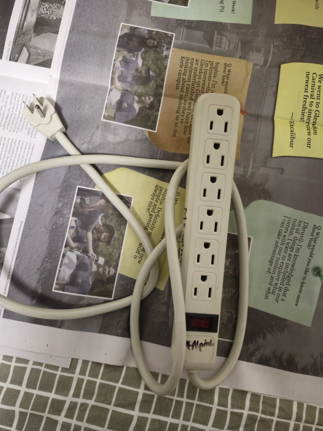 Alpine 6-Outlet Power Bar