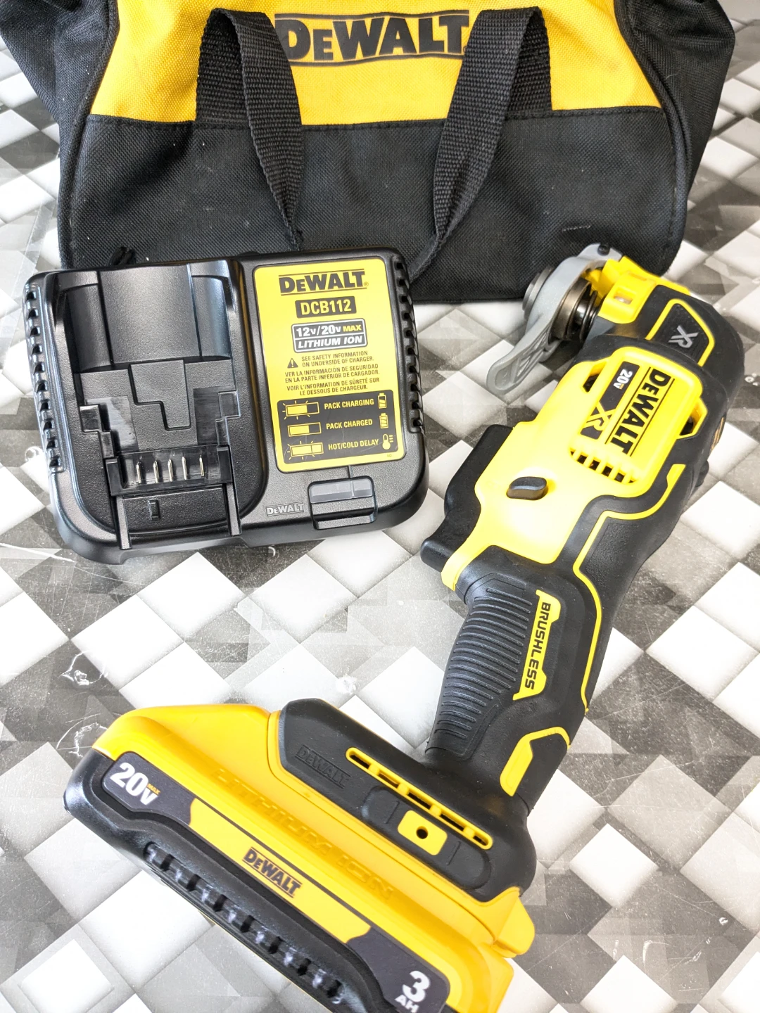 20V Max DeWalt XR 3-Speed Multi-tool Combo Kit - photo 3