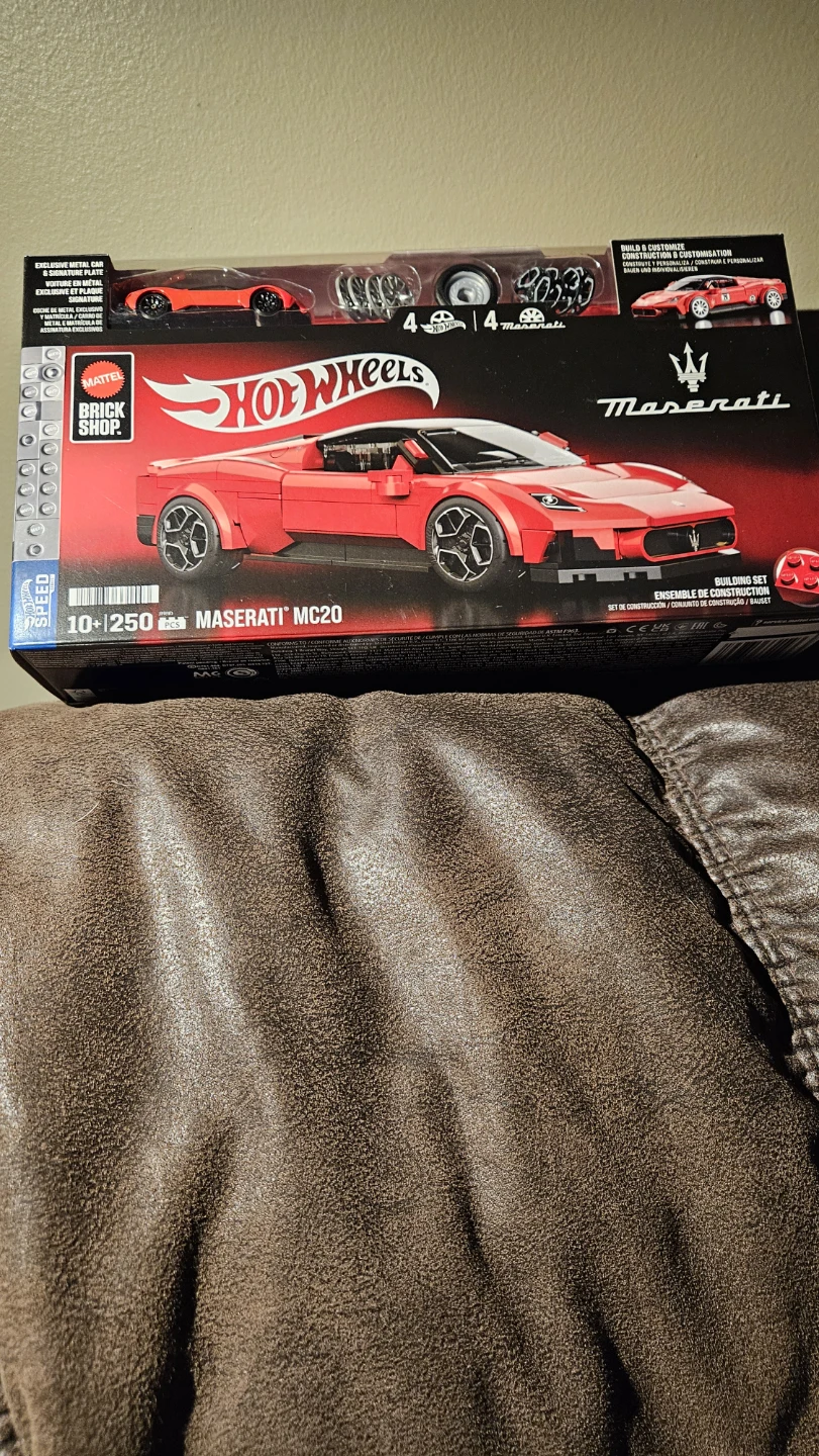 Hot Wheels Brick Shop Maserati MC20