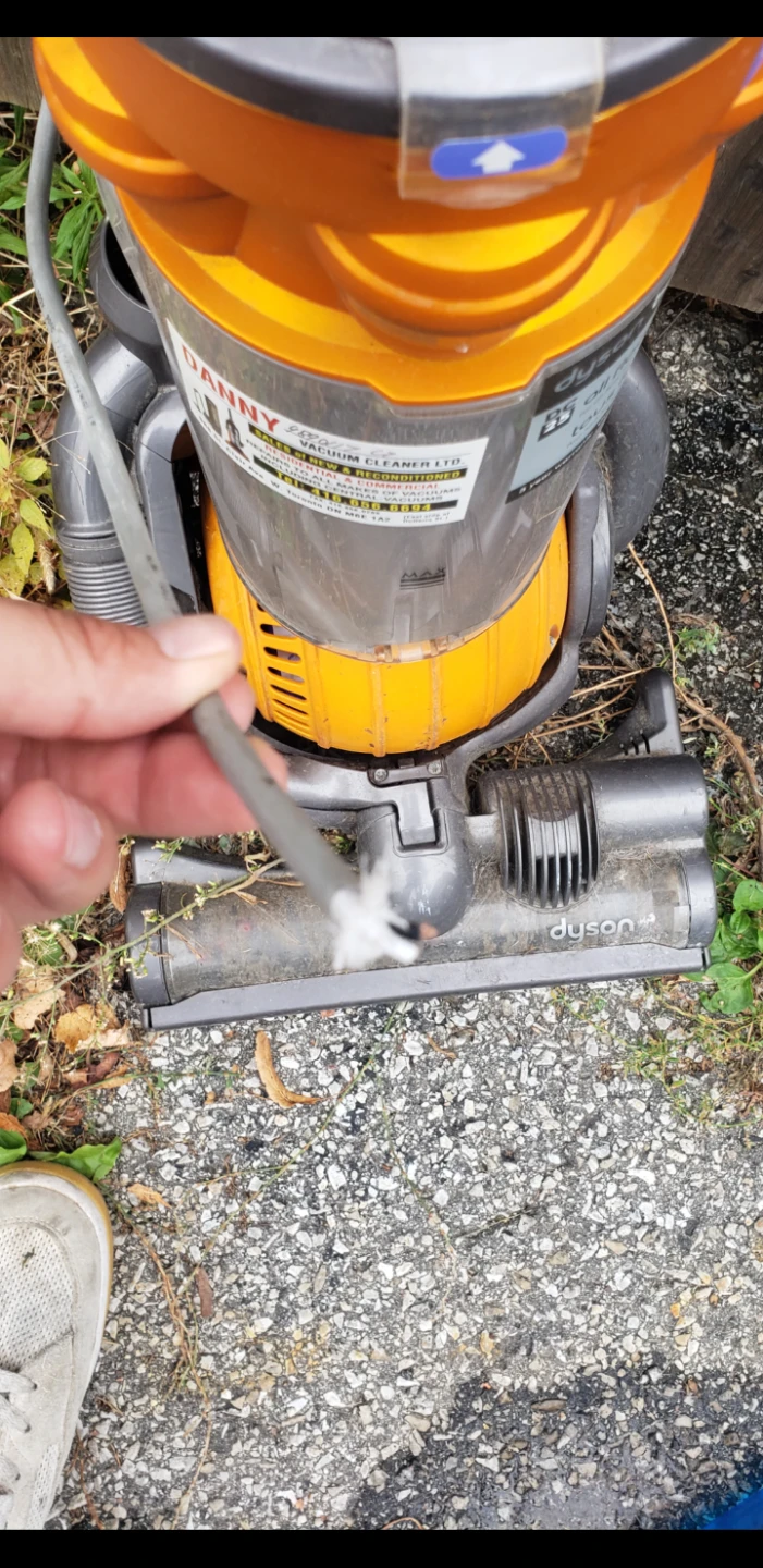 Dyson DC25 Upright Vacuum - photo 2