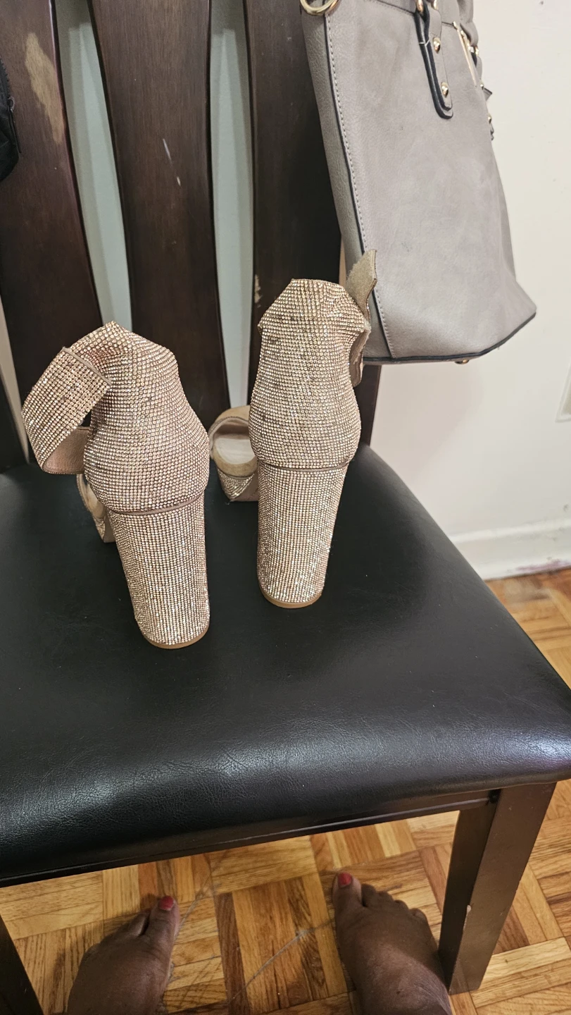 Assorted Handbags and 2 Shoes, size 9, 10  Heels  Bundle - photo 3