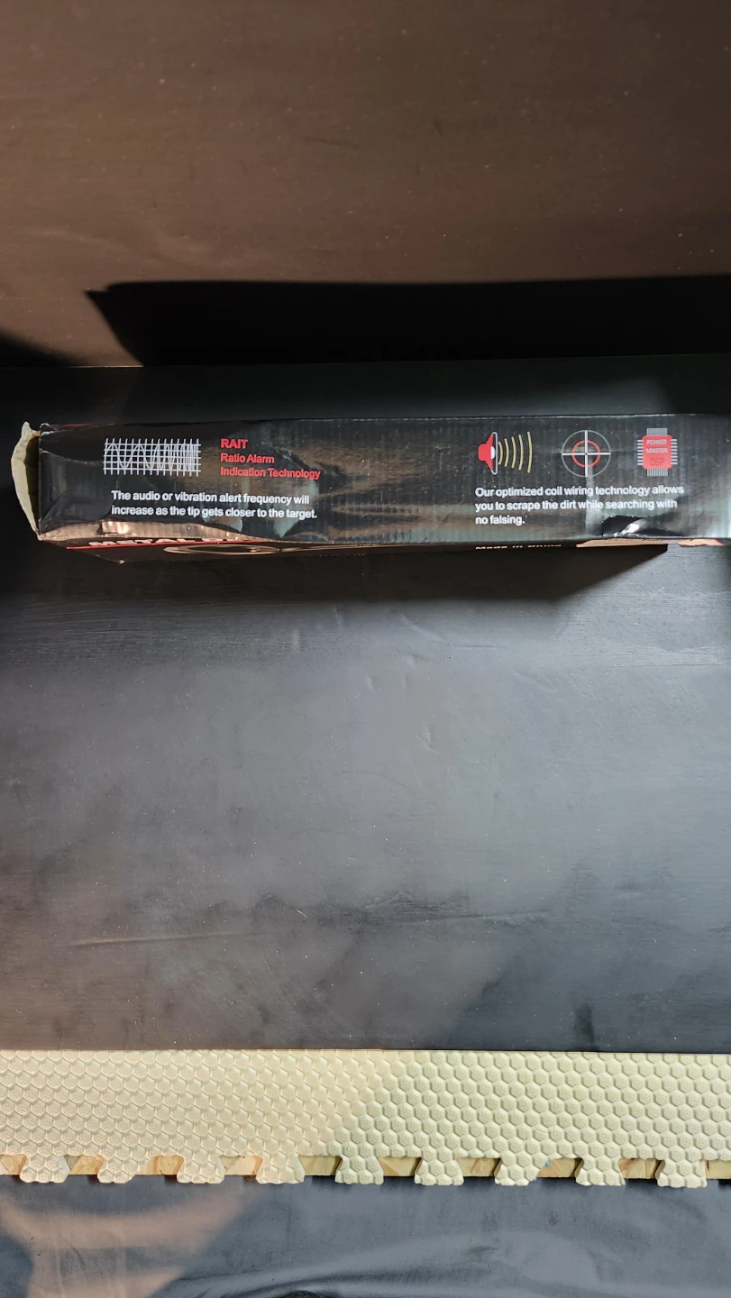 Metal detector - photo 2