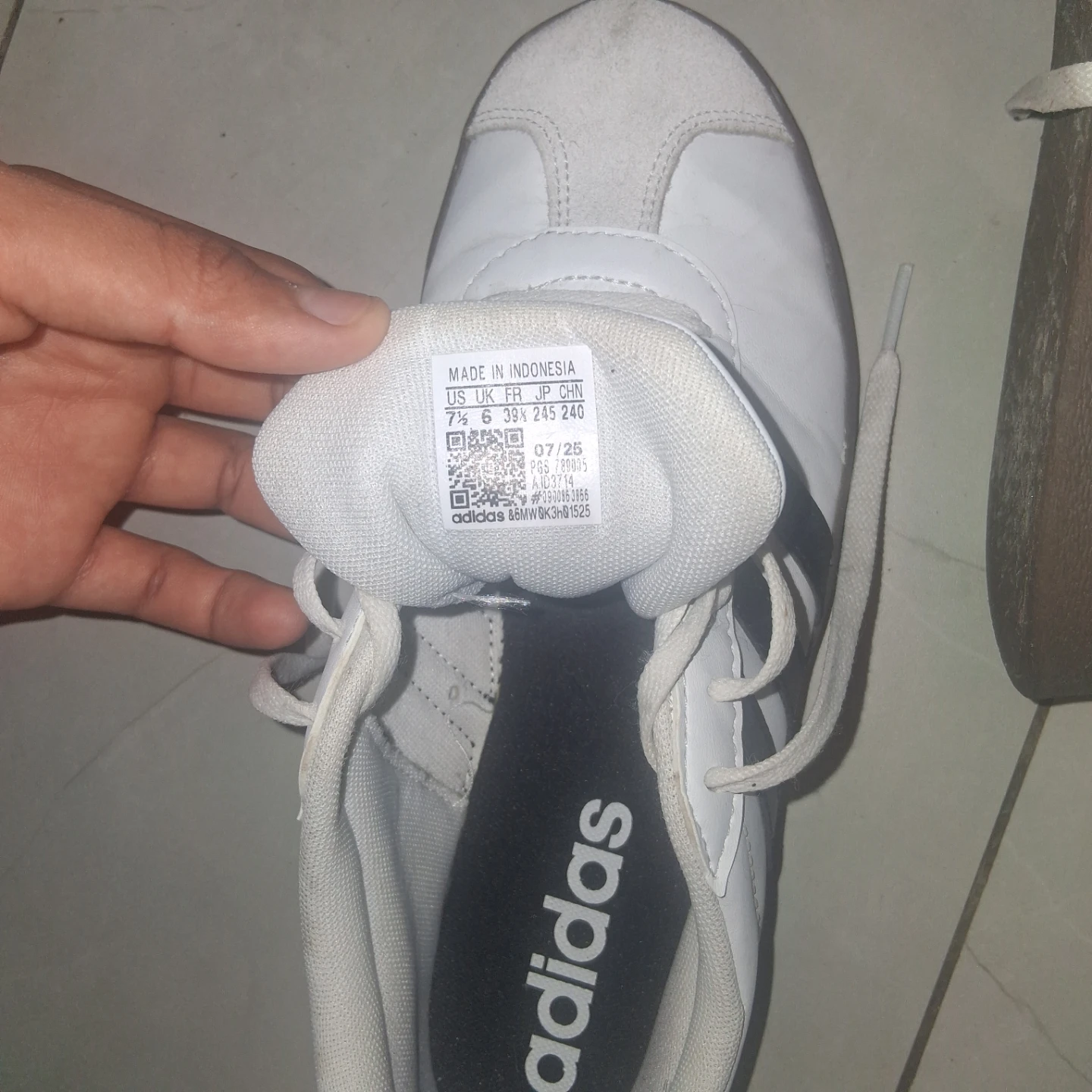Adidas white sneakers size US 7.5