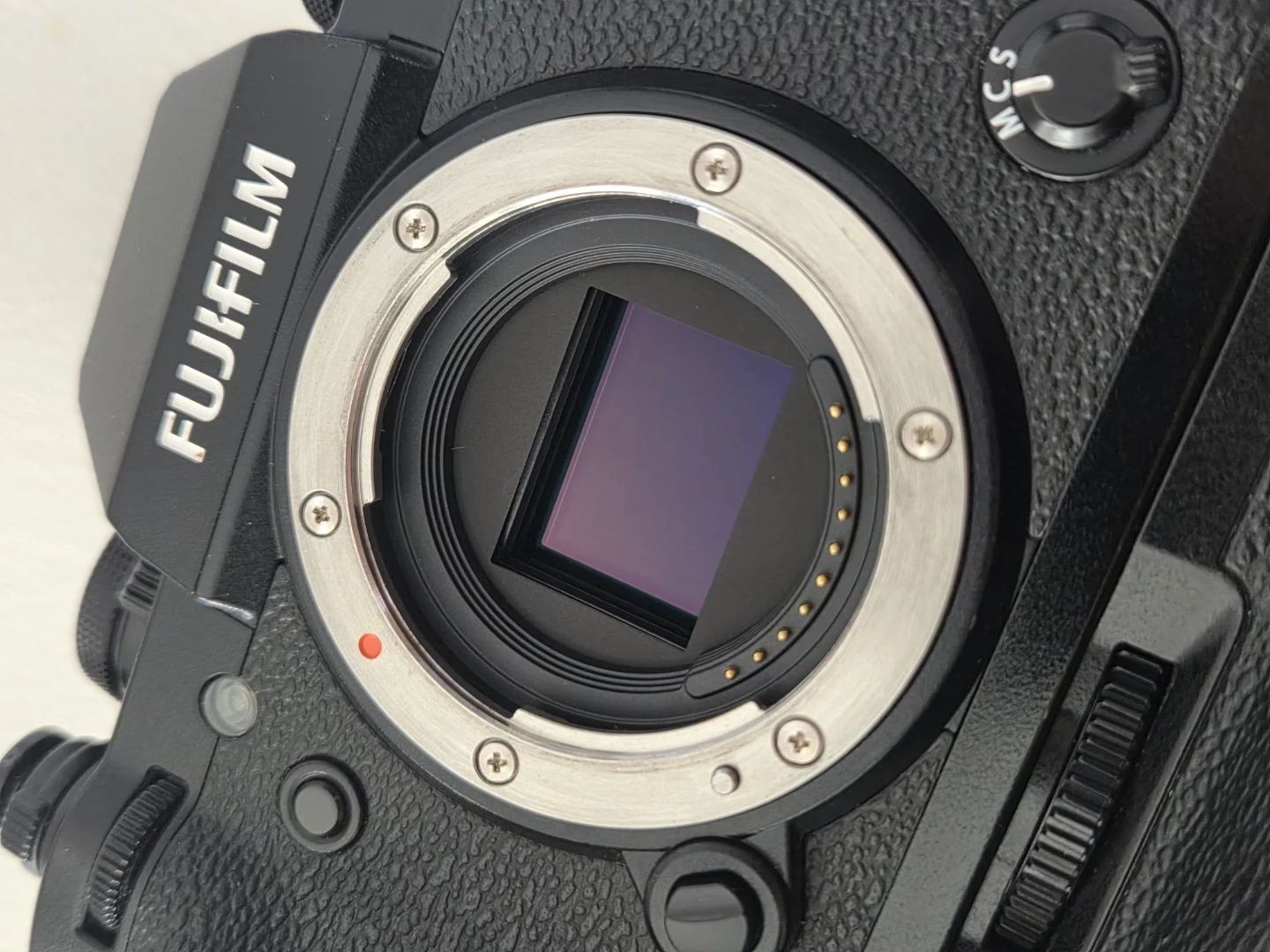 Fujifilm X-T3 Mirrorless Camera with Battery Grip - photo 2