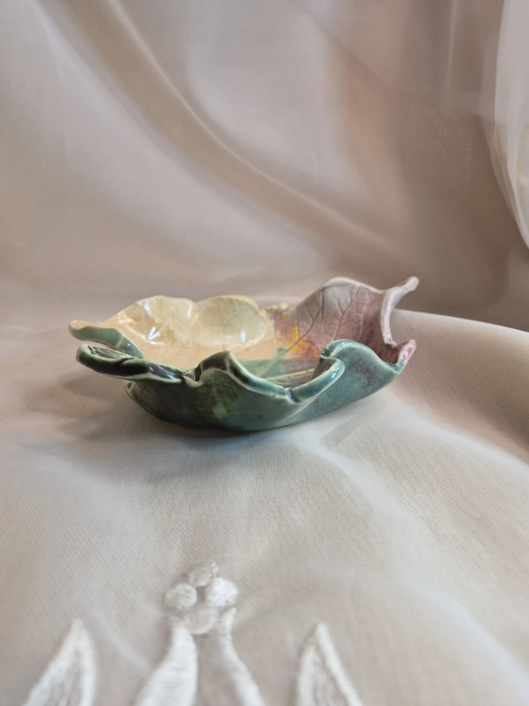 Leaf Art Pottery Dish Bowl Decor - photo 4