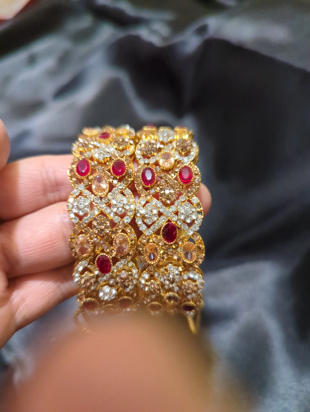 Gold-Tone Rhinestone and Ruby-Colour Bangle Set - photo 2