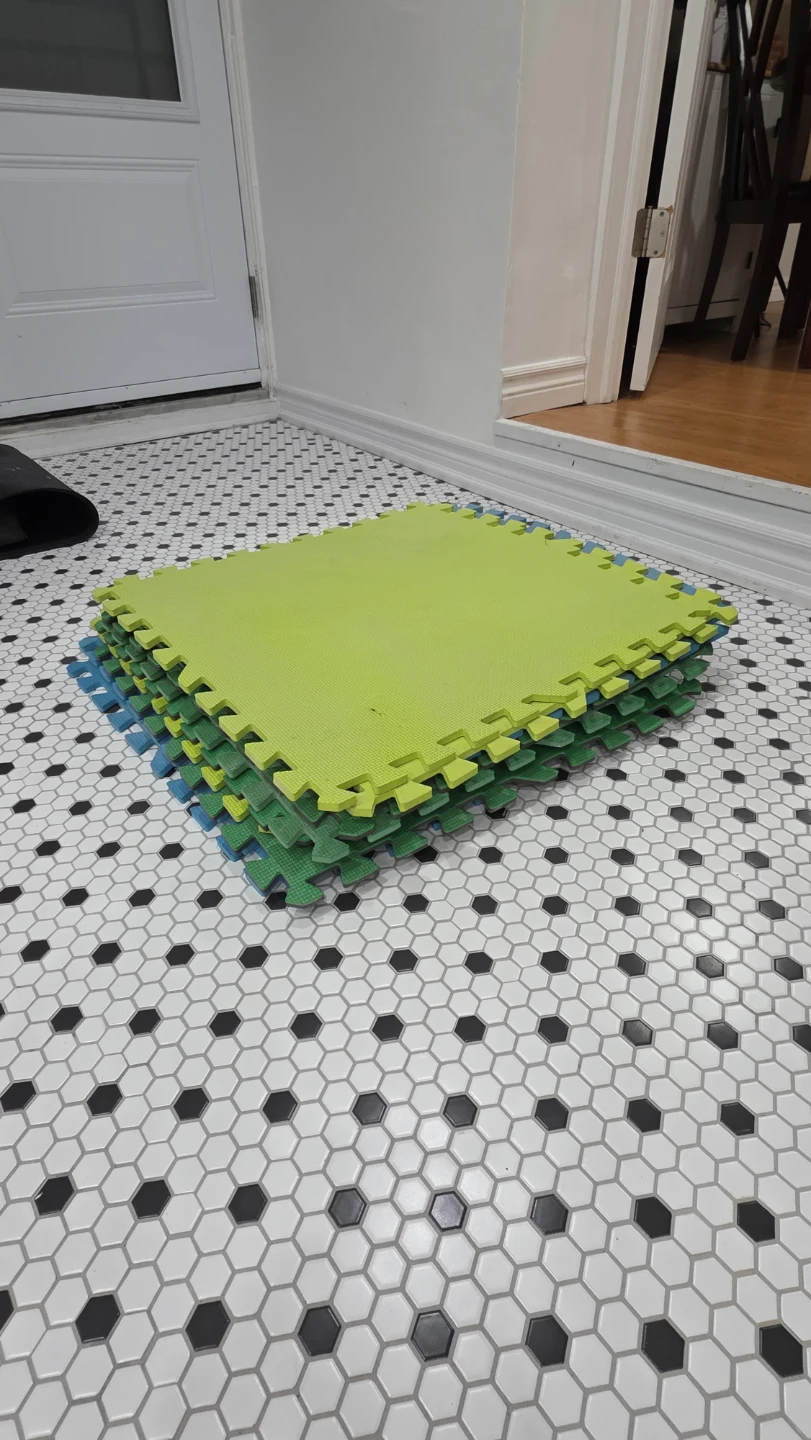 Interlocking Foam Play Mats 23"x23" - photo 2