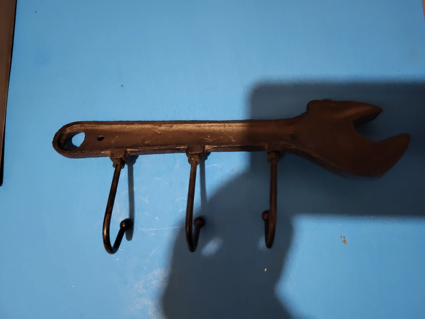 Cast Iron Wrench Wall Hook - photo 2