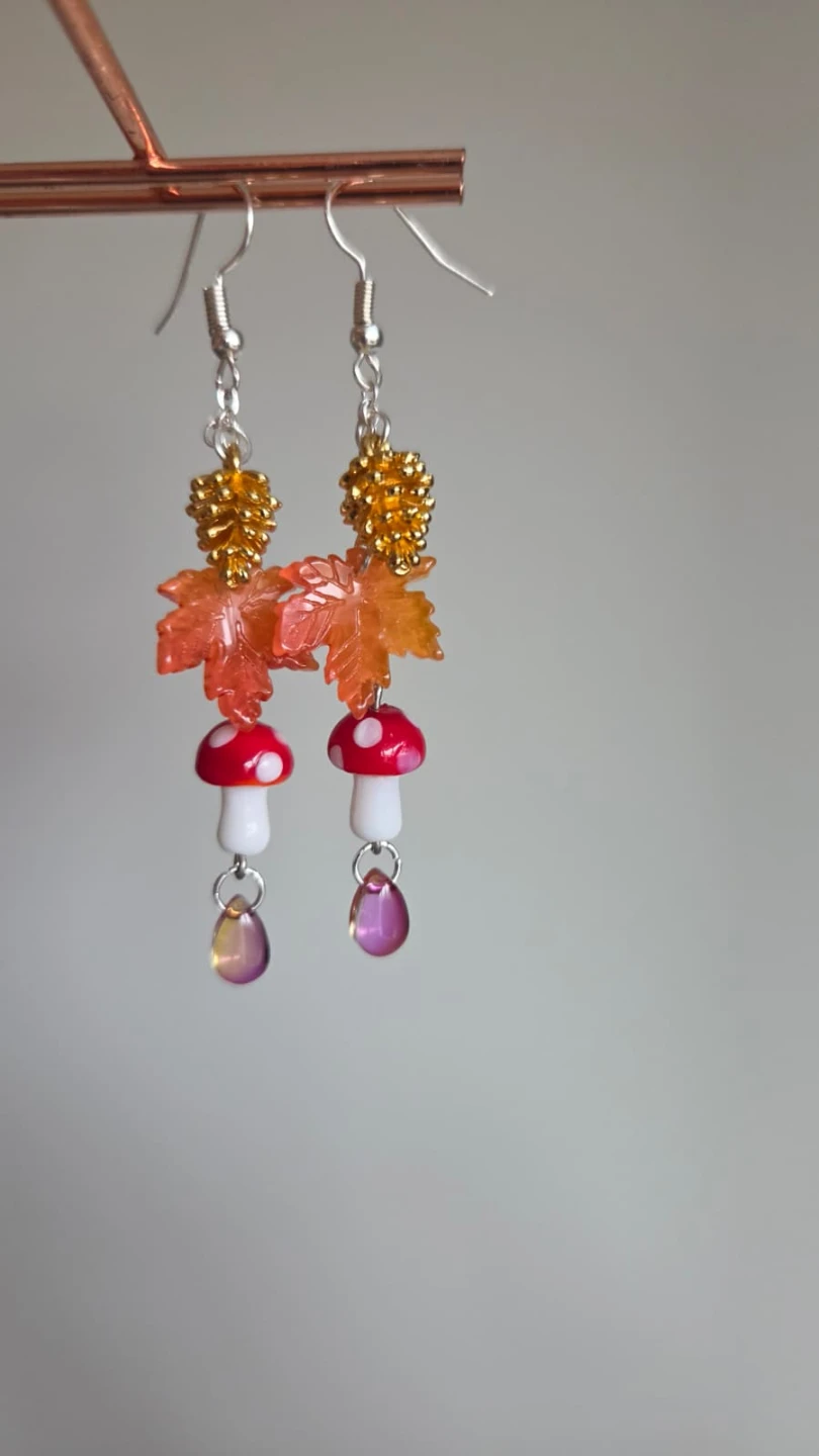 Handmade Autumn Dangle Earrings - photo 2