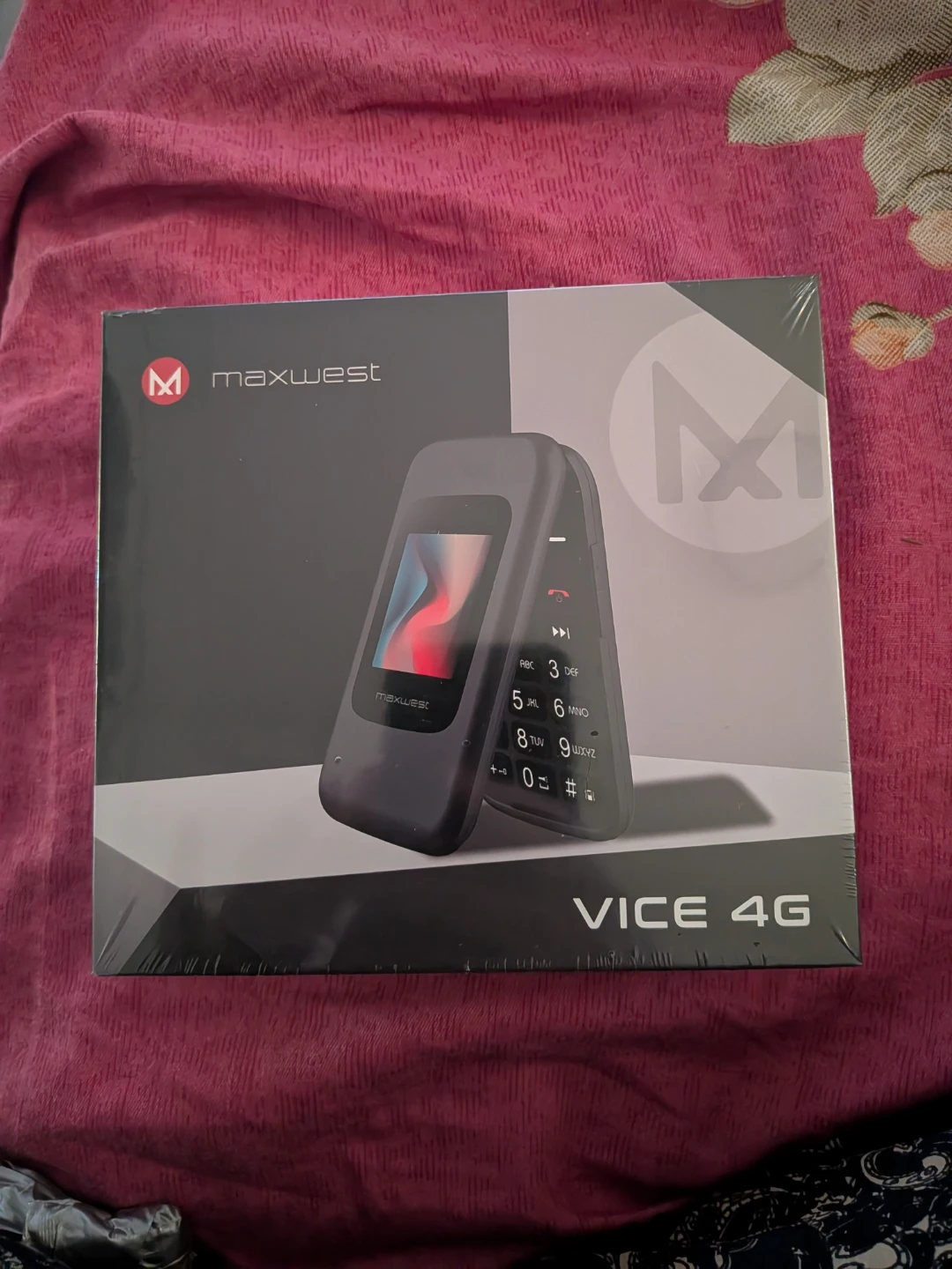 Maxwest Vice 4G Flip Phone - photo 3