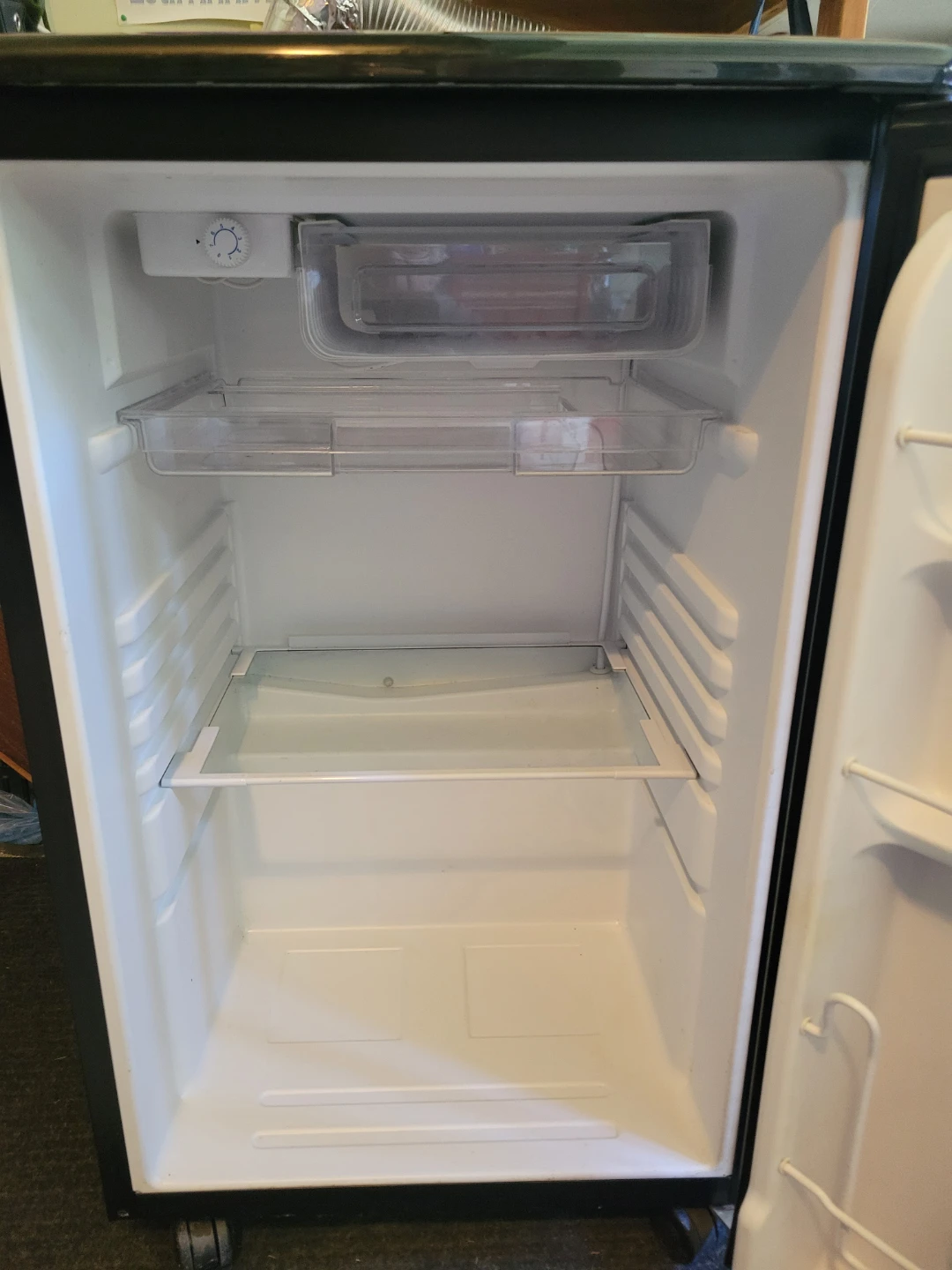 Igloo Refrigerator/Freezer 4.6 cuft - photo 2