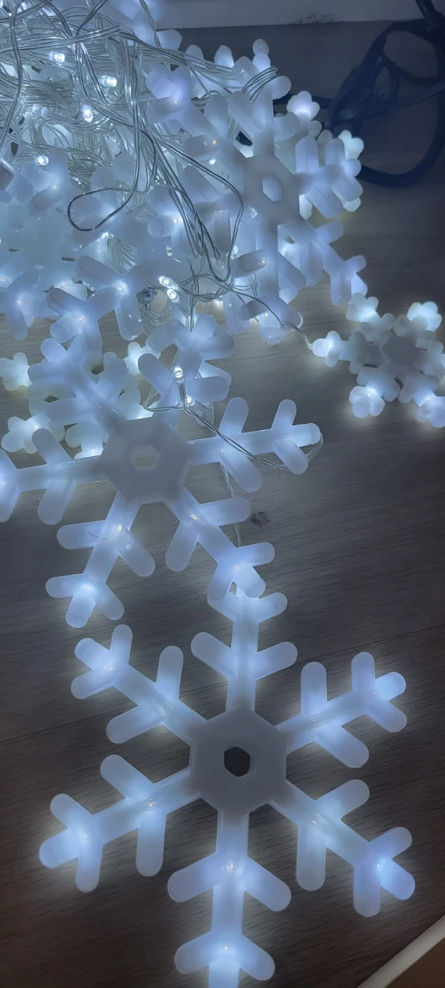 LED Snowflake Curtain Lights - photo 2