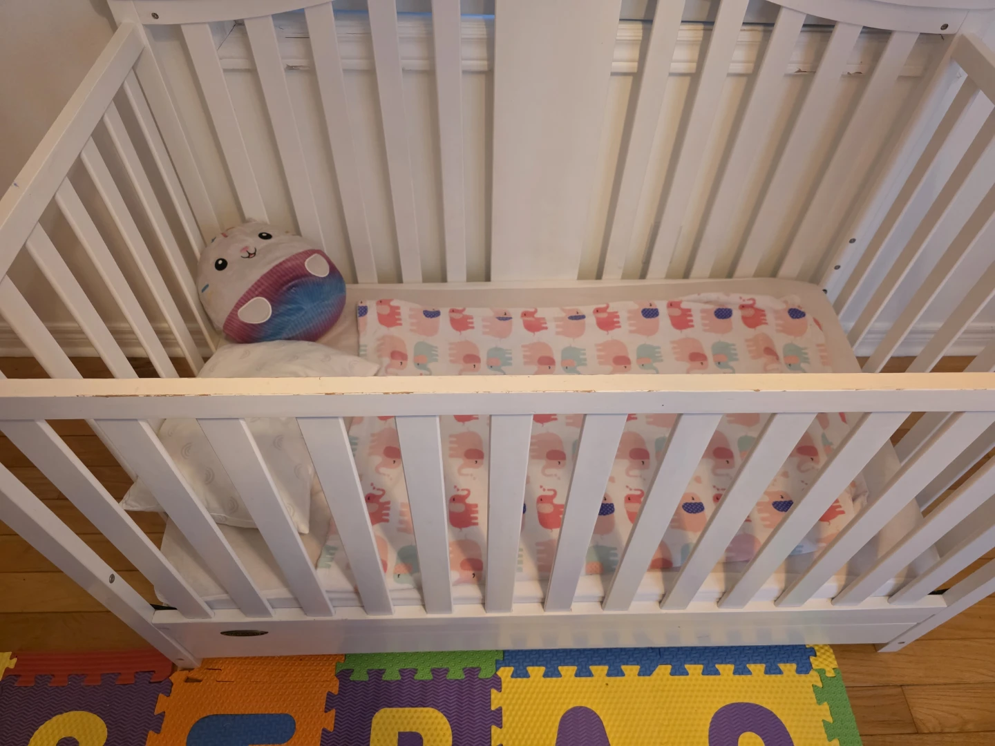 Graco 4 in 1 convertible crib plus mattress and storage - photo 5