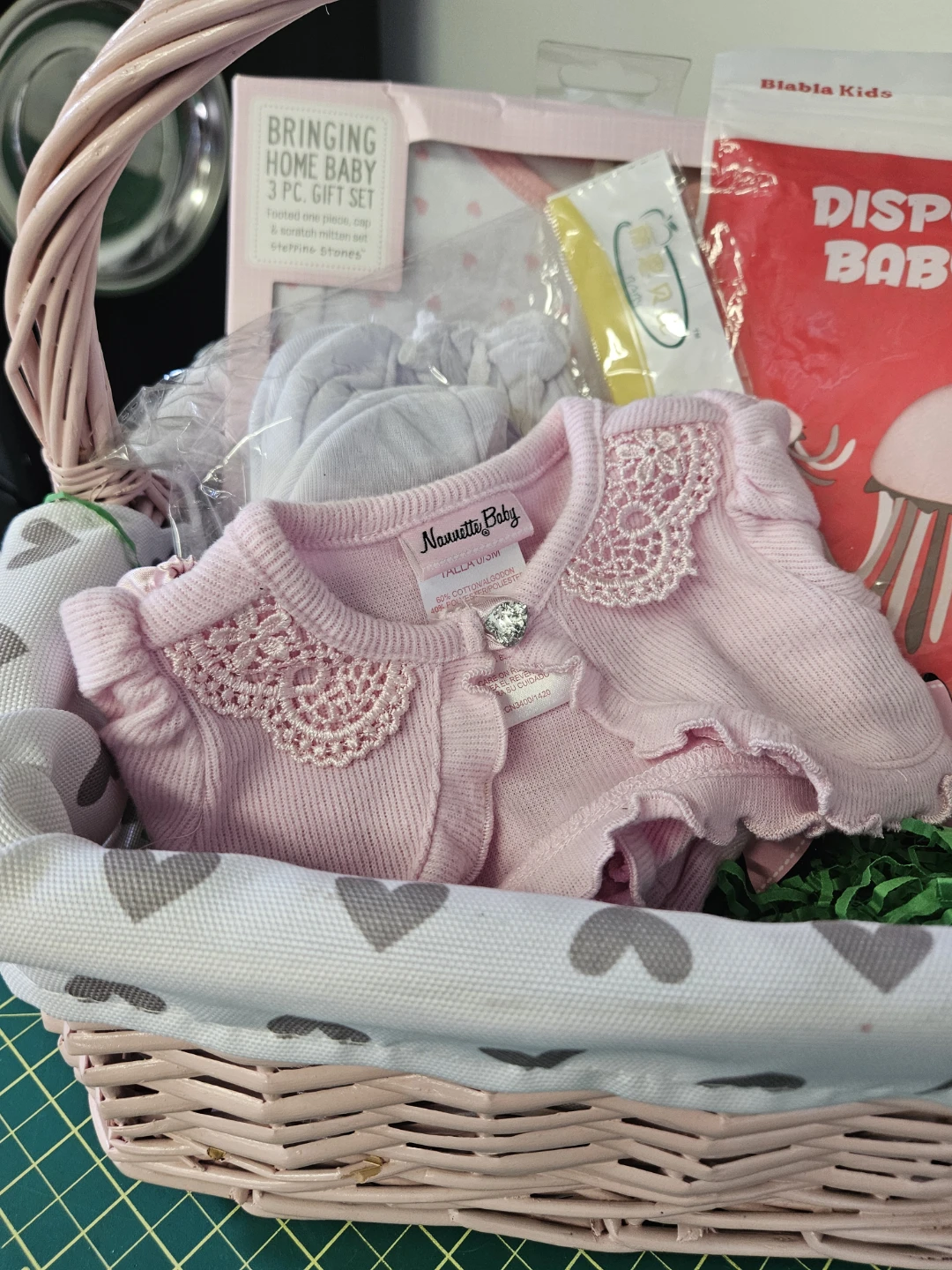 Baby Girl Gift Basket 0-3 Months - photo 4