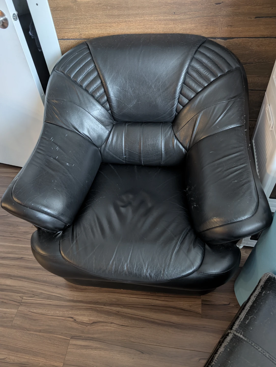 Free Black sofa armchair