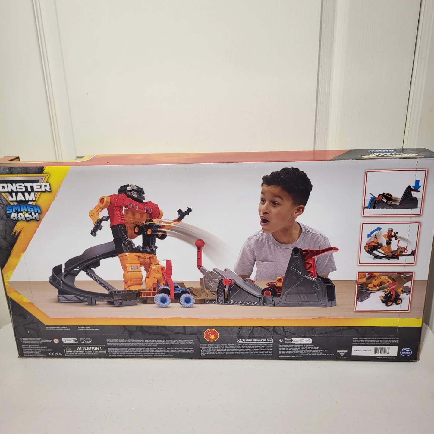 Monster Jam Smash & Bash Smashbot Playset - photo 3