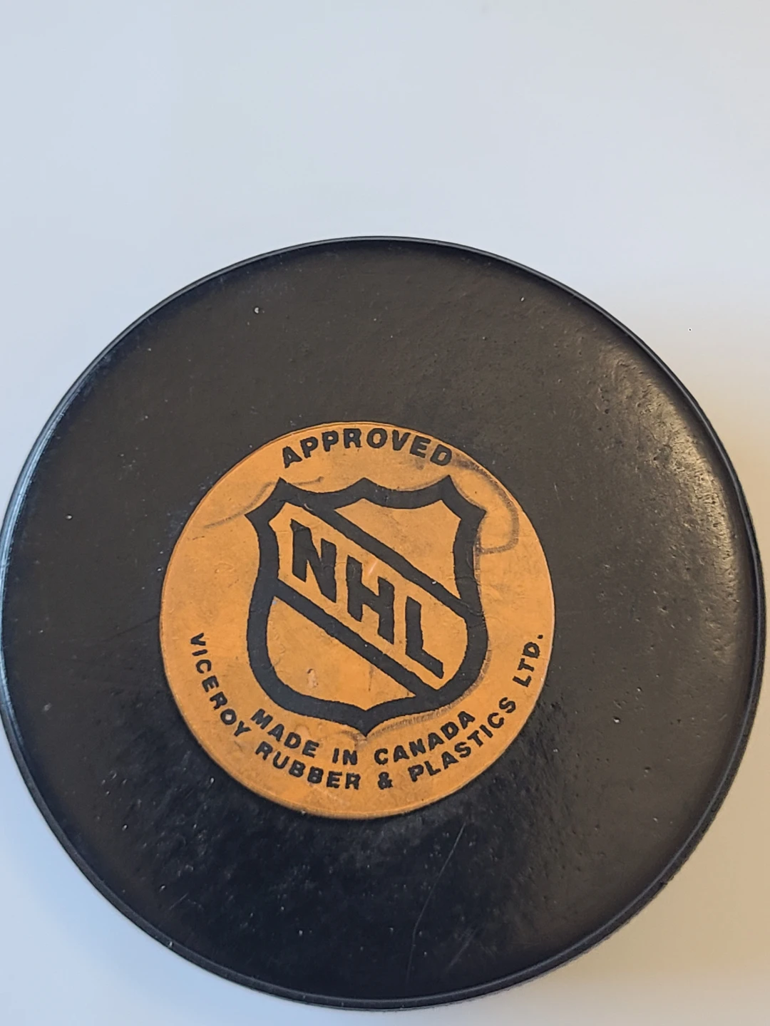 Chicago Black Hawks NHL Hockey Puck - photo 2