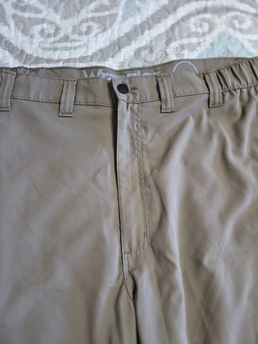 Men's Size 44 Wrangler Shorts - photo 2
