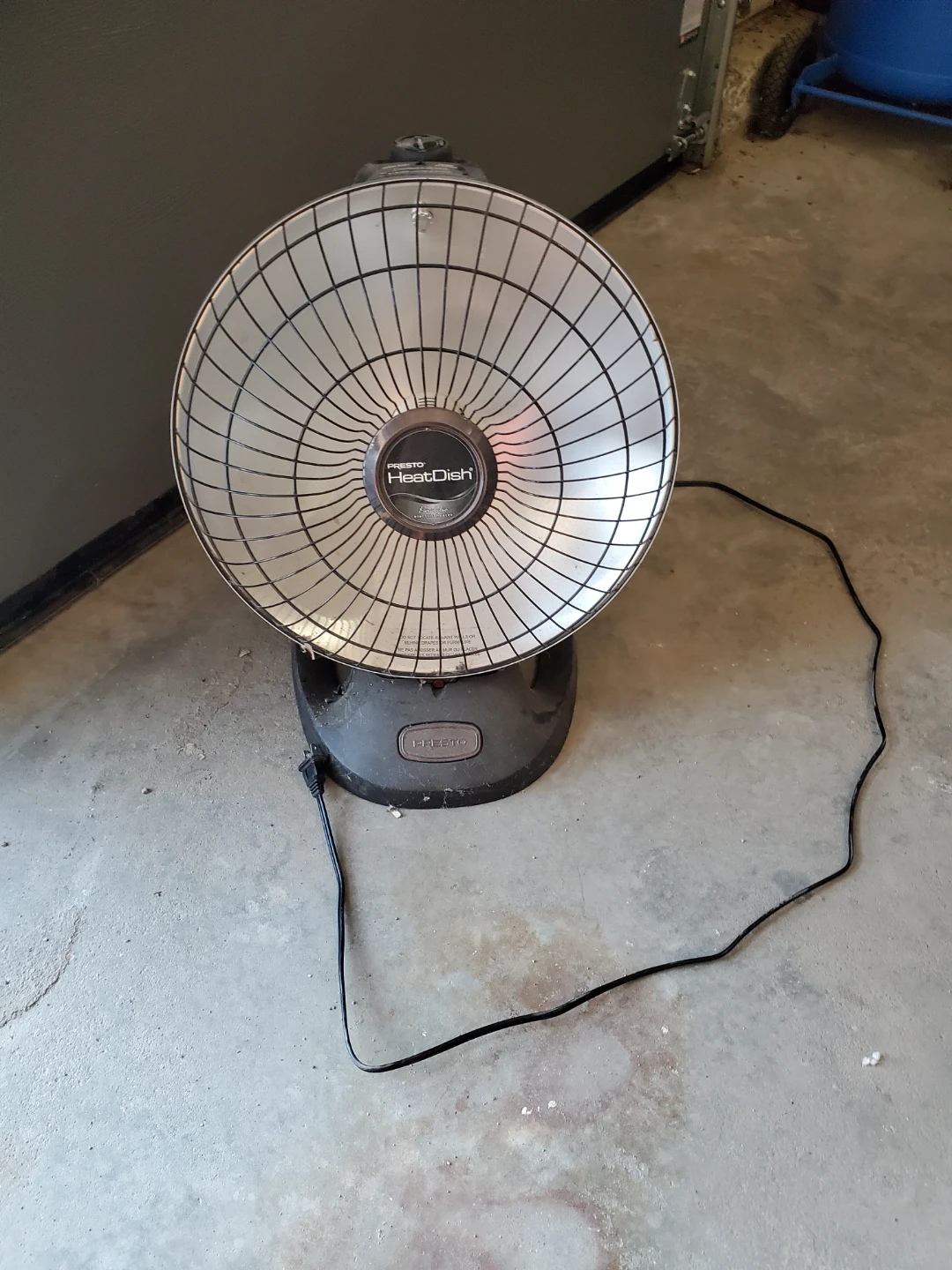 Presto HeatDish Electric Heater