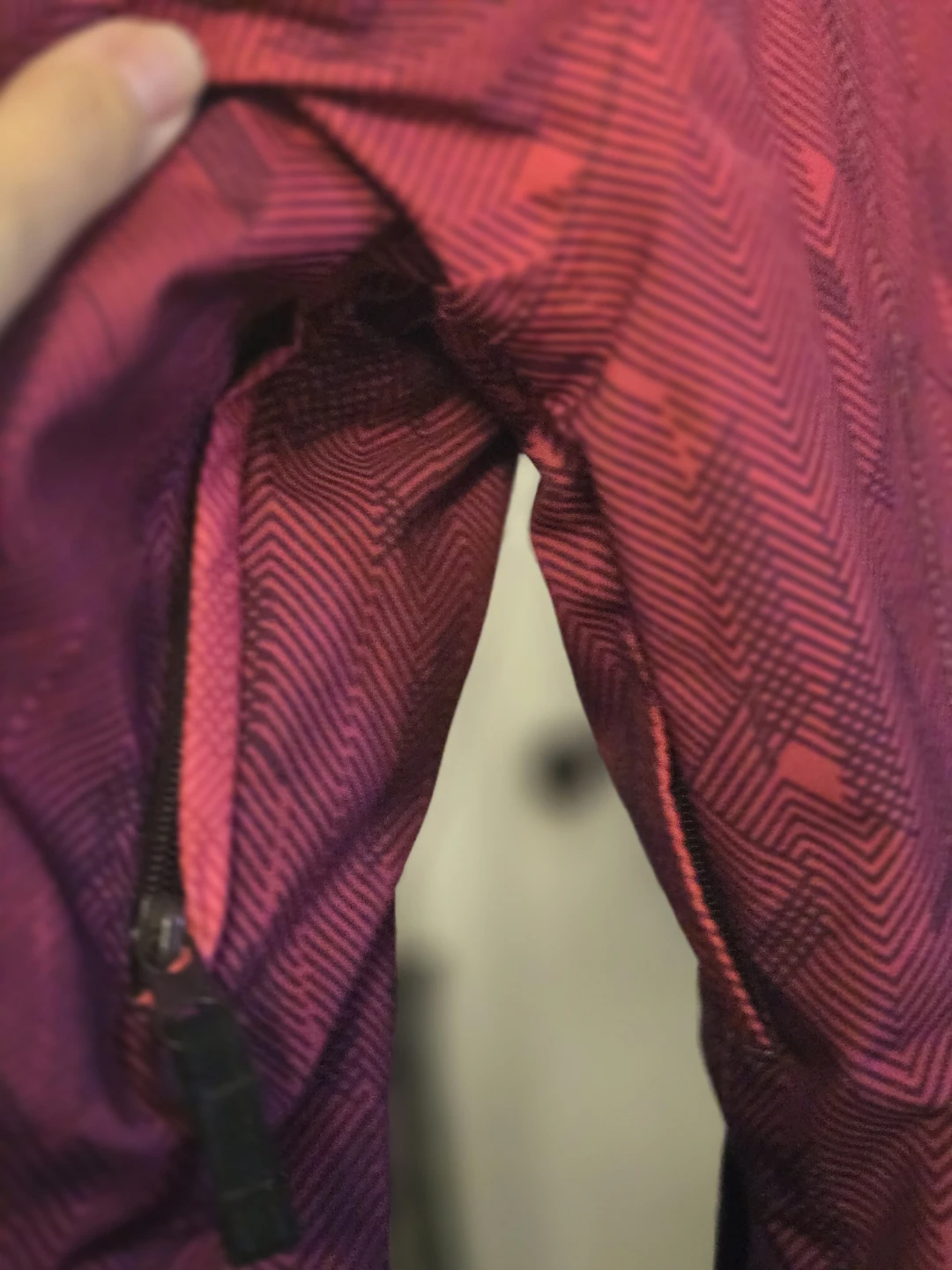 Women’s RIPZONE Pink Ombre Hooded Jacket - photo 5