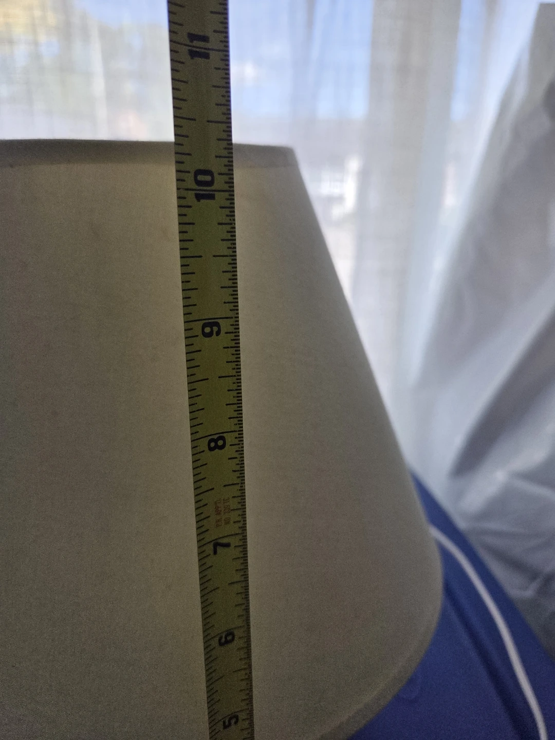 Small Touch Table Lamp - photo 3