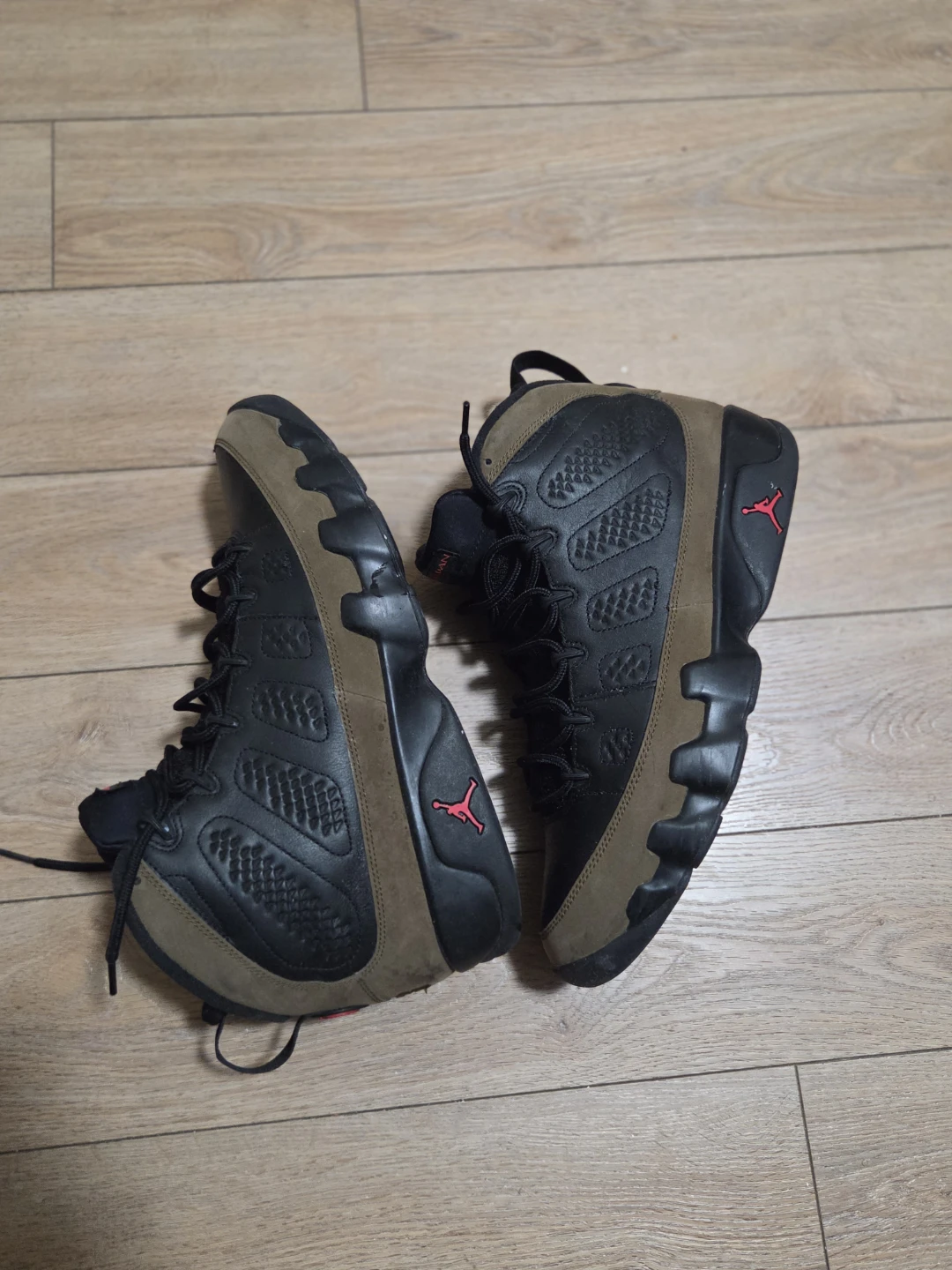 Air Jordan 9 Retro Olive