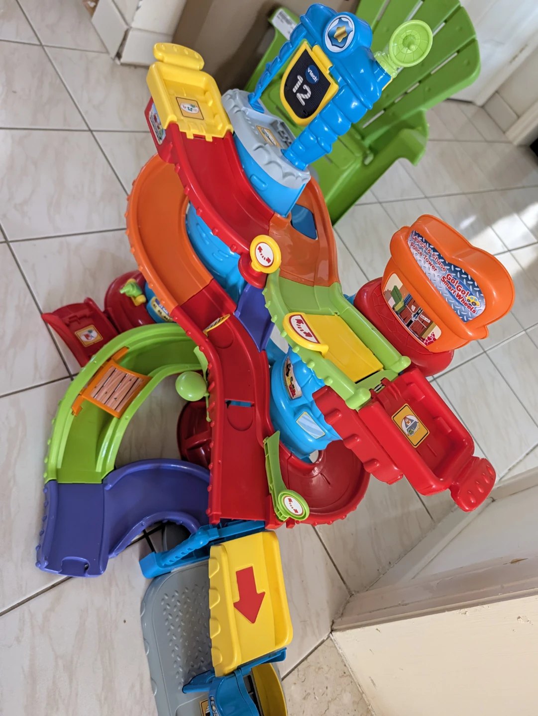 VTech Go! Go! Smart Wheels Launch & Chase Police Tower
