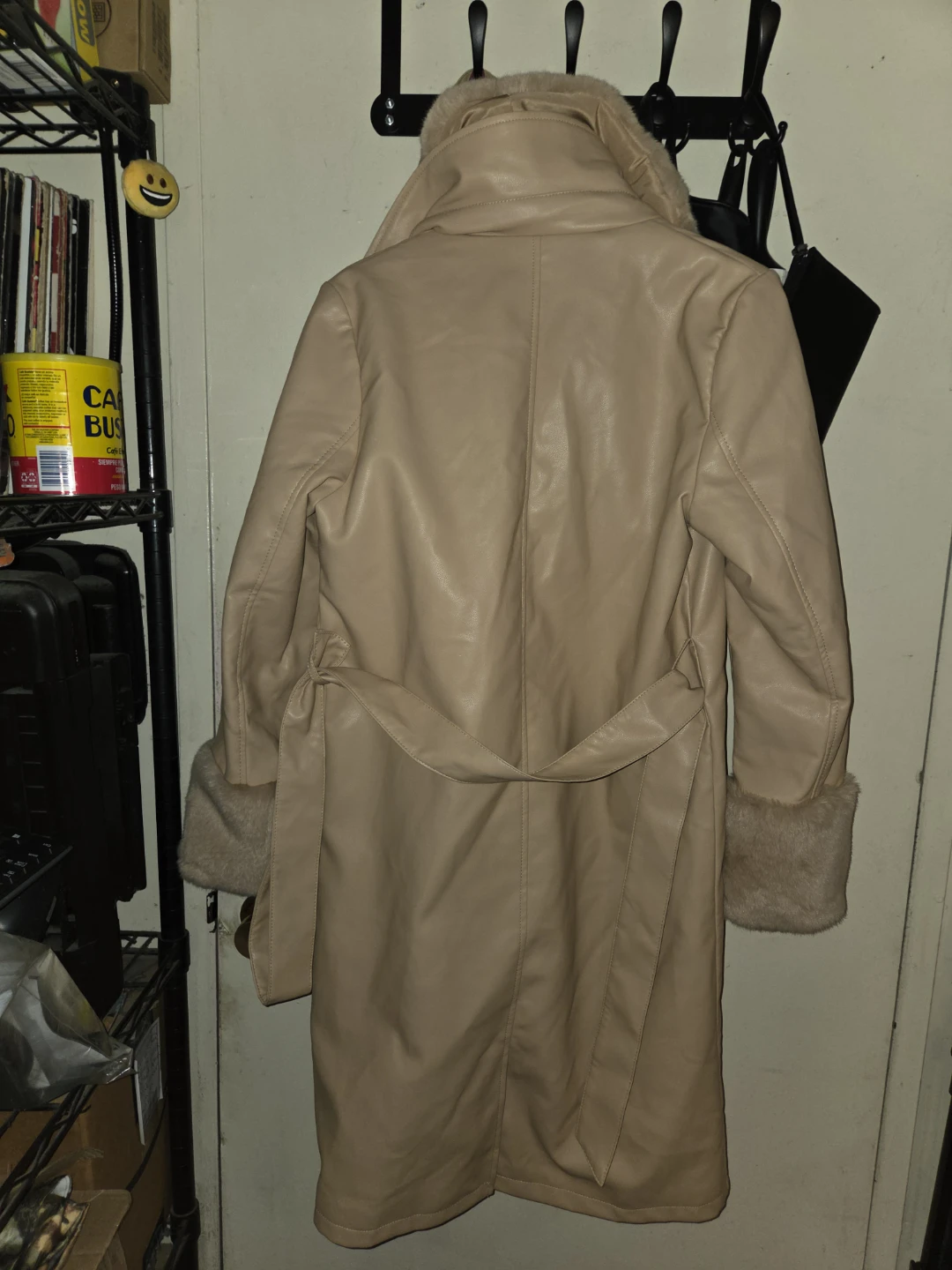 Forever 21 Butter-Cream Faux Fur & Leather Trench in a Ladies L - photo 4