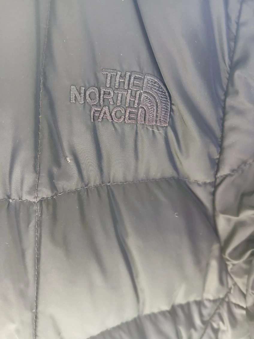 Women's black North face coat size large - photo 3