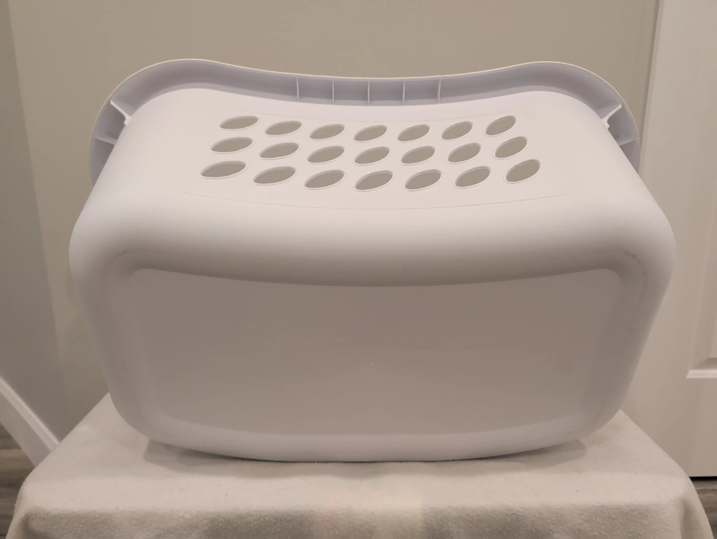 Laundry basket, hip hold 70L Sterilite - photo 4