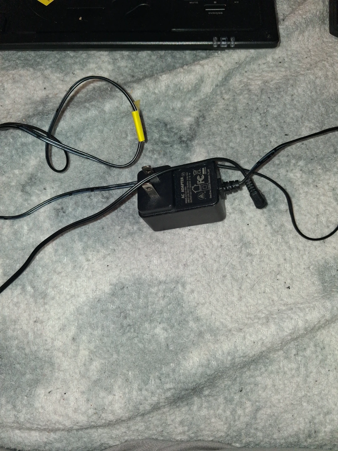 Portable DVD Player with Remote Control - photo 3