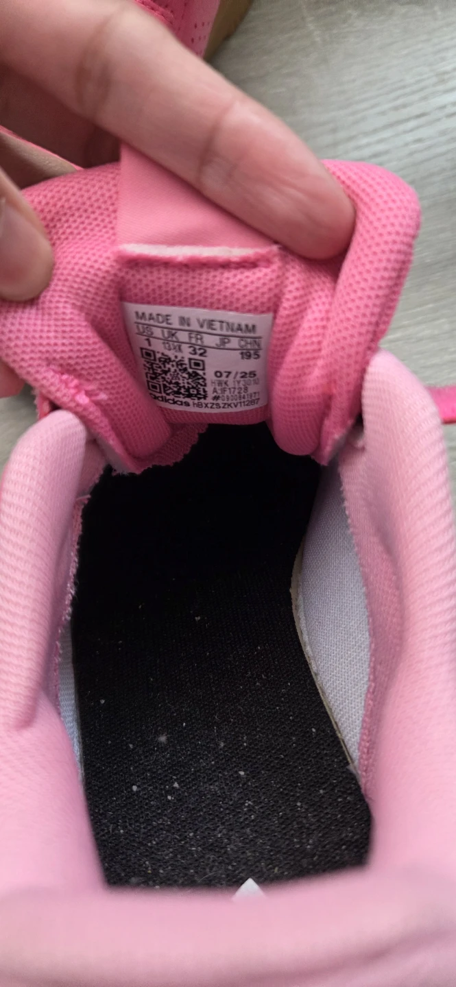 Adidas pink kids' sneakers size 1 - photo 2