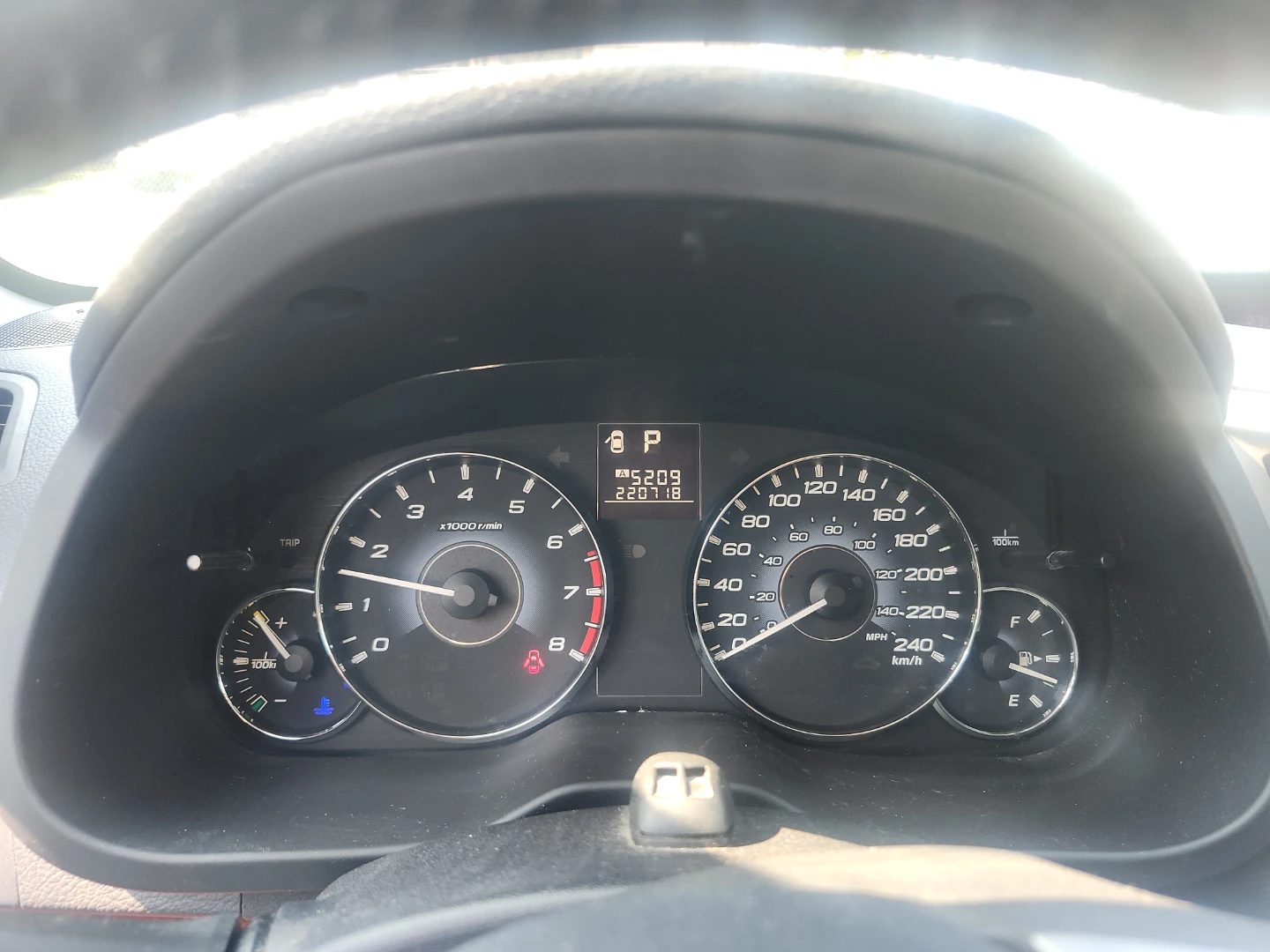 2010 SUBARU OUTBACK LIMITED - photo 2