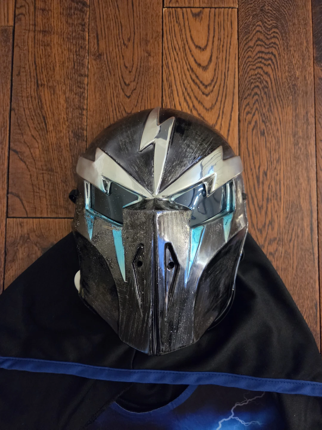 Child Halloween Costume (M 8-10) - photo 3