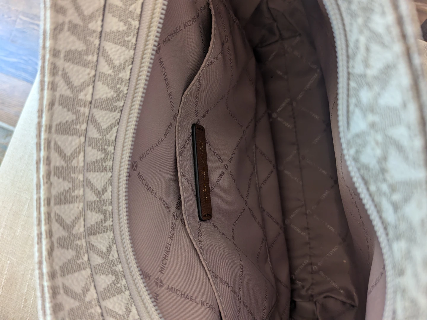 Michael Kors MK Logo Crossbody Bag - photo 4