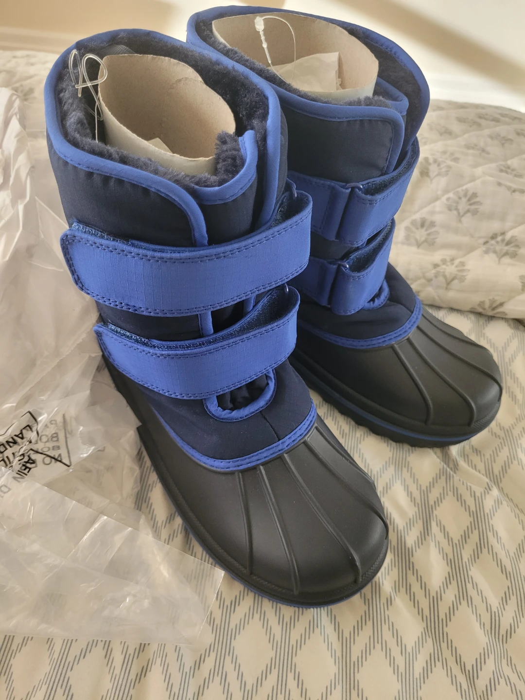 The Children's Place Boy Snow Boots Size 2Y - photo 2